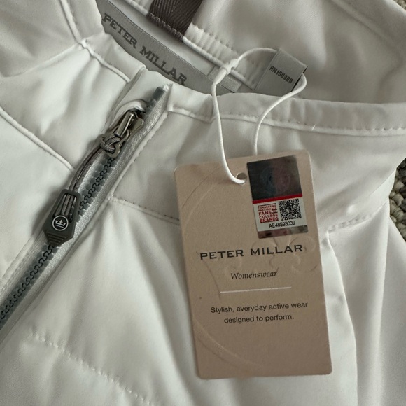 NWT Peter Millar Women’s Fuse Hybrid Vest - Medium - White w UNC Logo - Picture 4 of 7